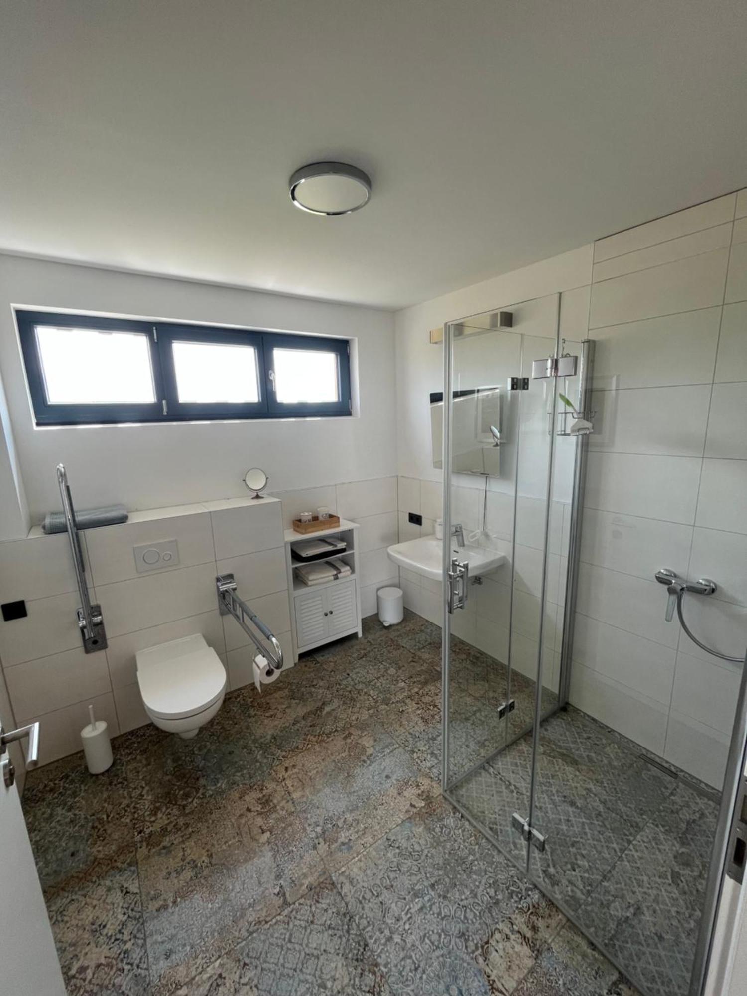 Moderne Barrierefreie Wohnung Auf Dem Land Bei Neuruppin Lichtenberg  外观 照片